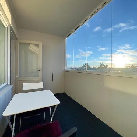 Apartment Spacious Modern Helsinki *